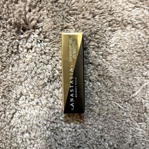 Anastasia Beverly Hills
Dipbrow Gel - mini size, shade:medium brown. Brand new!